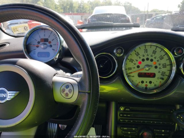 2005 MINI COOPER S WMWRH33535TF85493 Photo 6