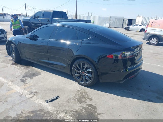 2014 TESLA MODEL S 5YJSA1H10EFP60558 Photo 2