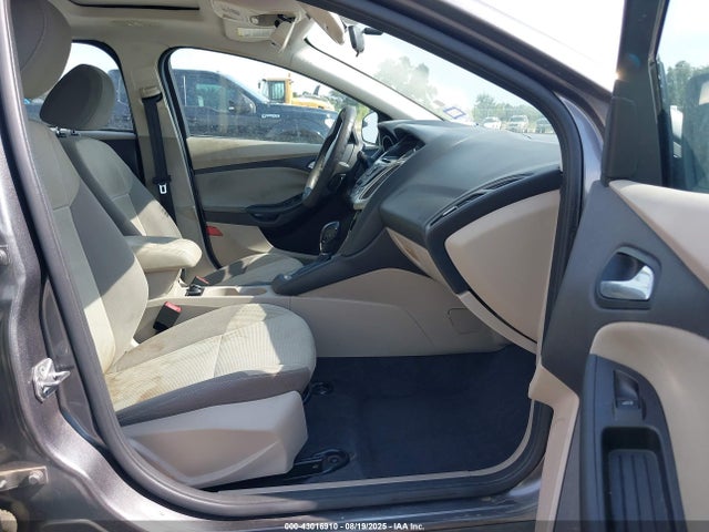 1FADP3F24EL301017 Ford Focus