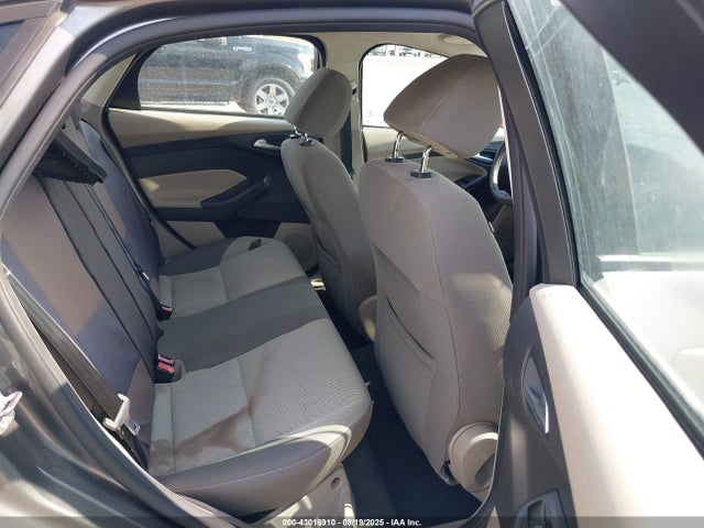 1FADP3F24EL301017 Ford Focus
