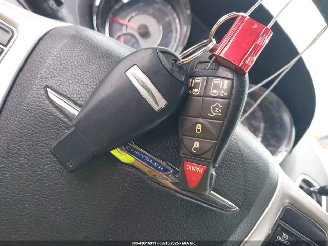 2C4RC1BG9FR676718 Chrysler Town and Country