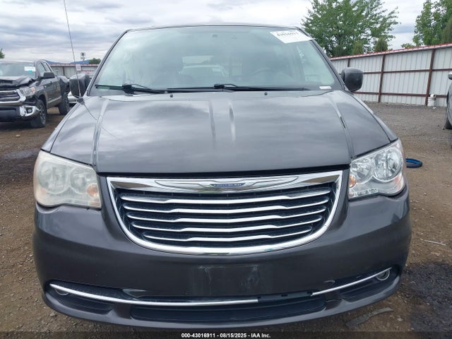 2C4RC1BG9FR676718 Chrysler Town and Country