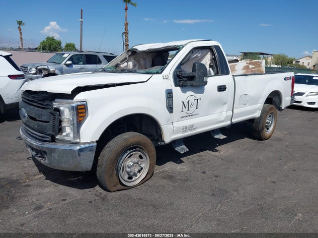 Ford 2018 2018 1FTBF2B69JEB41027 Image 8