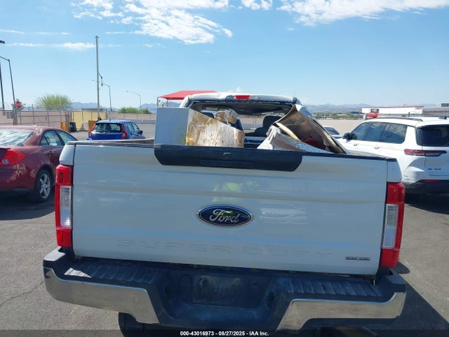Ford 2018 2018 1FTBF2B69JEB41027 Image 10