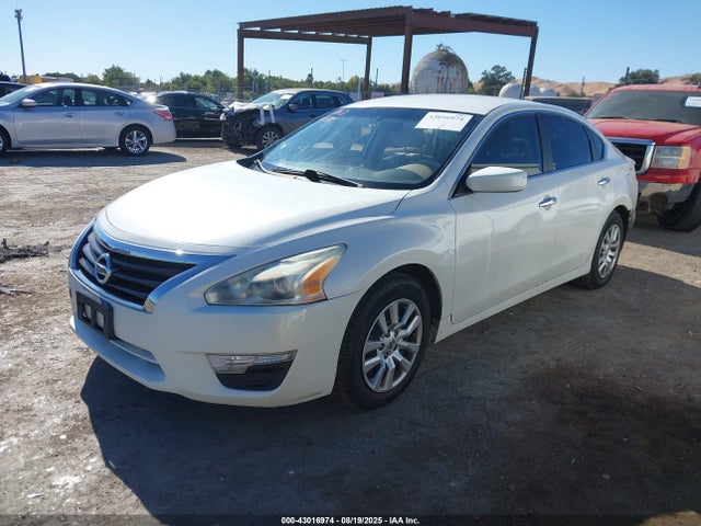 Nissan 2014 2014 1N4AL3APXEC427934 Image 2