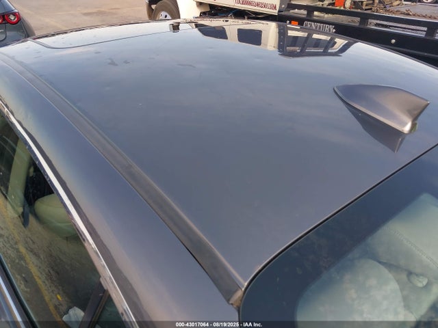 Acura k24v7 2018 19UDE2F33JA001964 Image 17
