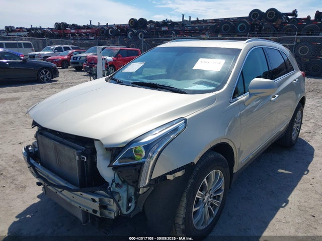 2017 CADILLAC XT5 1GYKNDRS5HZ195780 Photo 1