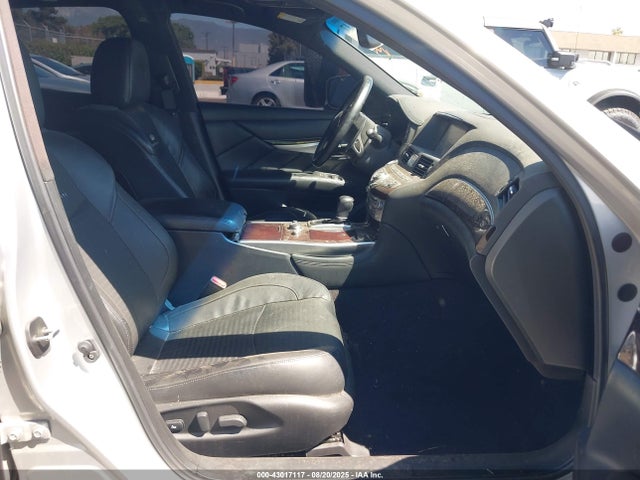JN1BY1AP2EM260115 Infiniti Q70 3.7