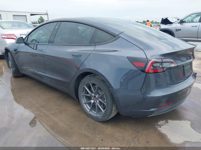2022 TESLA MODEL 3 5YJ3E1EA5NF316623 Photo 2