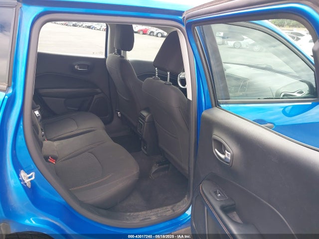 3C4NJDABXHT646171 Jeep 2017