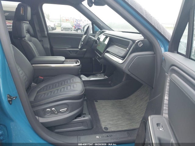 Rivian r1t 2025 7FCTGBAA1SN041913 Image 5