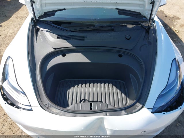 2023 TESLA MODEL 3 5YJ3E1EA1PF553404 Photo 9
