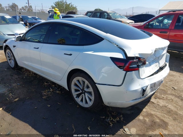 2023 TESLA MODEL 3 5YJ3E1EA1PF553404 Photo 2