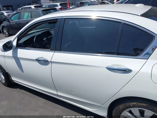 Honda j35y1 2015 1HGCR3F89FA003520 Image 15