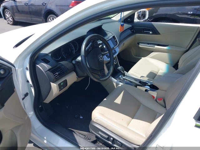 Honda j35y1 2015 1HGCR3F89FA003520 Image 18