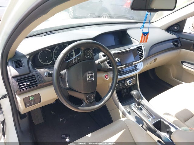 Honda j35y1 2015 1HGCR3F89FA003520 Image 20