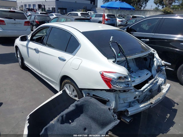 Honda j35y1 2015 1HGCR3F89FA003520 Image 3