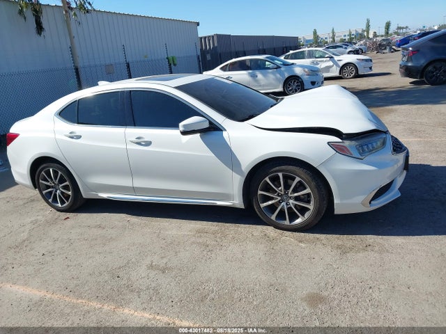 Acura j35y6 2018 19UUB2F5XJA004600 Image 13