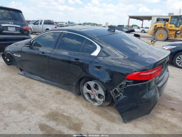 2017 JAGUAR XE SAJAR4BG5HA977539 Photo 2