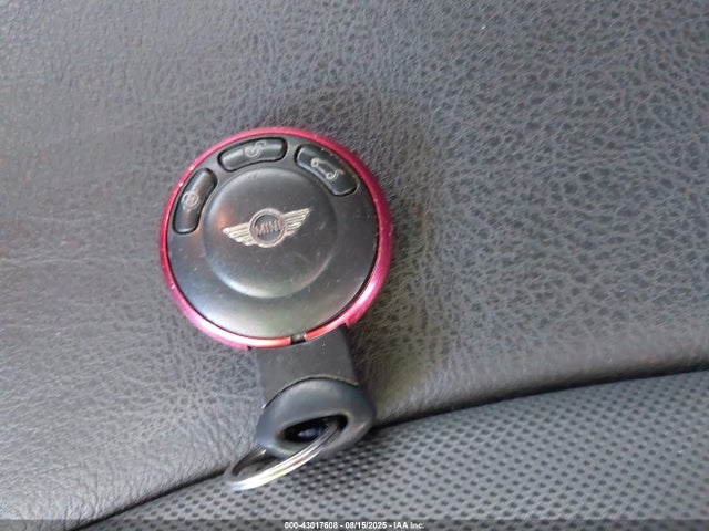 2010 MINI COOPER S WMWMS3C51ATY08732 Photo 10