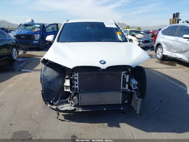 BMW X1 2018 WBXHU7C35J5H41292 Image 13