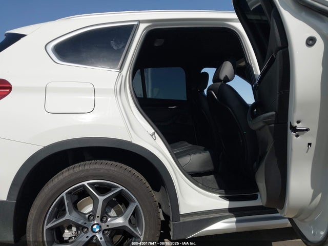 BMW X1 2018 WBXHU7C35J5H41292 Image 8