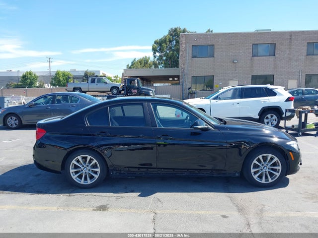 WBA8A9C51GK617639 BMW 320i
