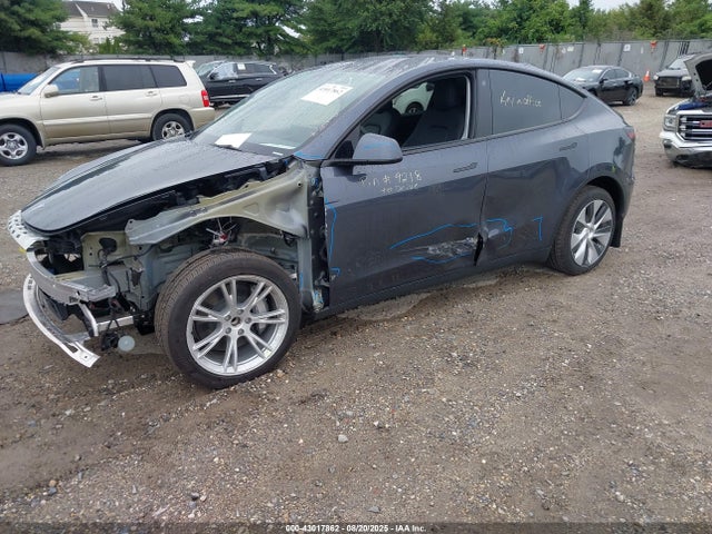 Tesla Model Y 2023 7SAYGDEE9PF686368 Image 2