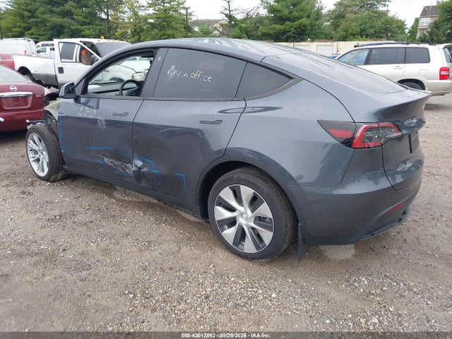 Tesla Model Y 2023 7SAYGDEE9PF686368 Image 3