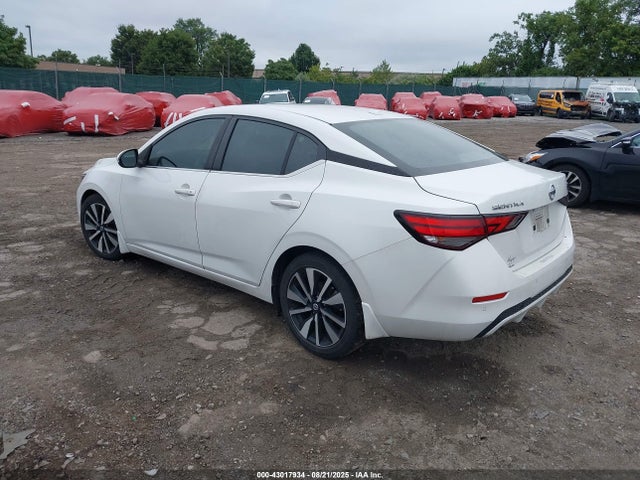 3N1AB8CV8MY261492 Nissan Sentra