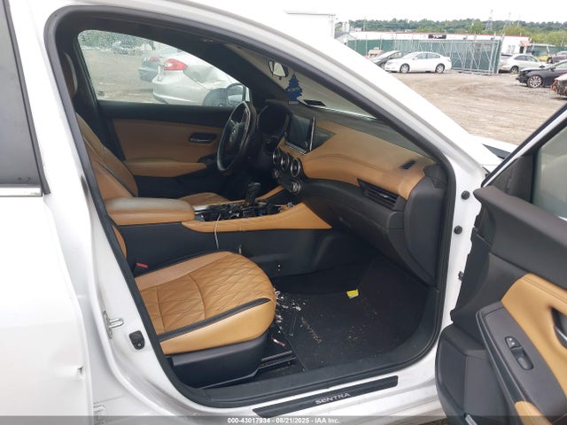 3N1AB8CV8MY261492 Nissan Sentra