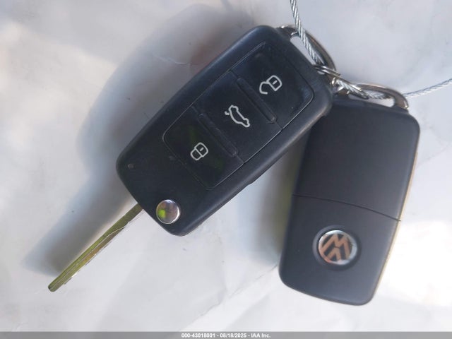 Volkswagen 2.0 tsi 2017 WVGAV7AX4HK024792 Image 11