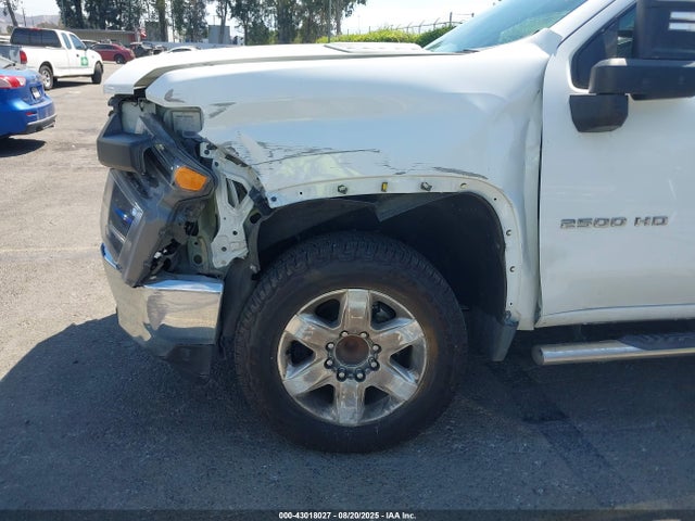 1GB5WLE78LF238051 Chevrolet l8t - sidi, vvt, cast iron