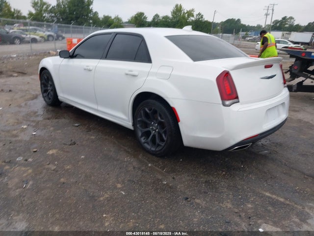 Chrysler 300 2020 2C3CCABT7LH184620 Image 3
