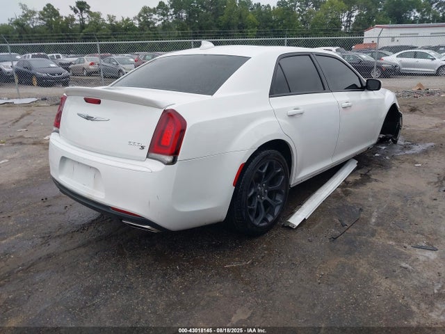 Chrysler 300 2020 2C3CCABT7LH184620 Image 4