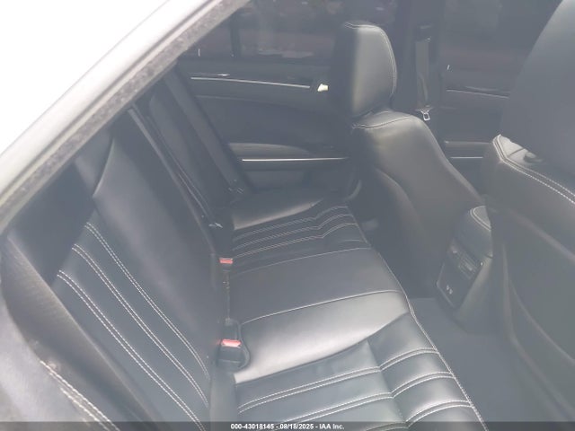Chrysler 300 2020 2C3CCABT7LH184620 Image 8