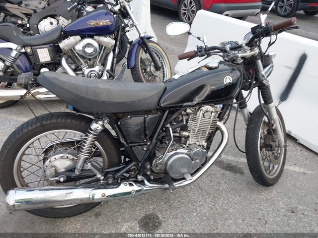 JYARH04Y1HA000395 Yamaha SR400