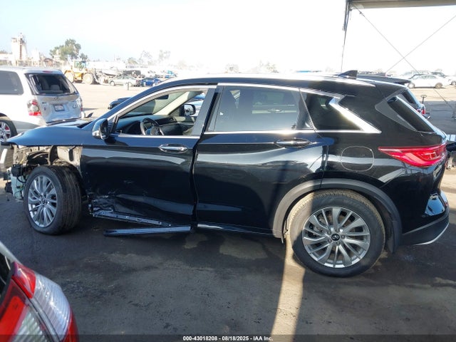 3PCAJ5BA1PF108546 Infiniti QX50