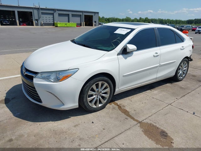 Toyota 2ar-fe 2015 4T1BF1FK8FU989345 Image 2