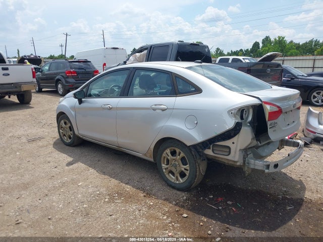 Ford 2014 2014 3FADP4BJ3EM133047 Image 3