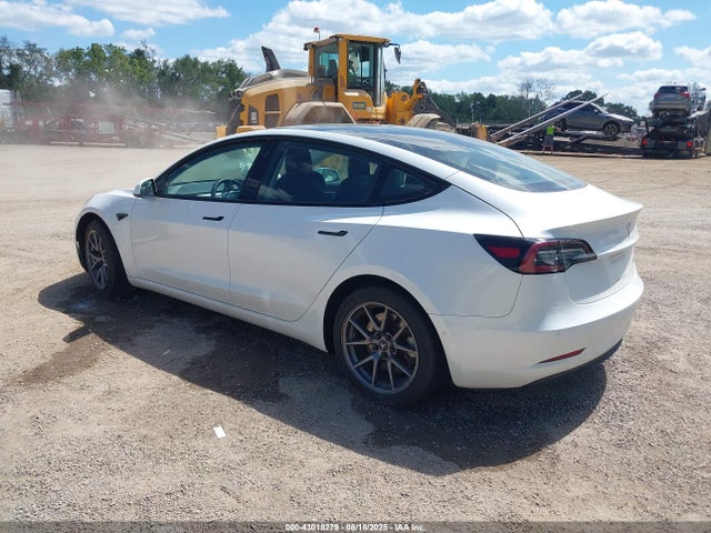 2022 TESLA MODEL 3 5YJ3E1EB6NF126497 Photo 2