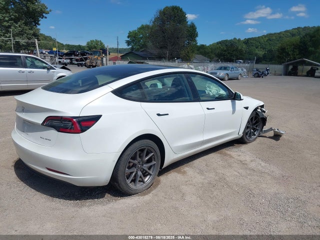 2022 TESLA MODEL 3 5YJ3E1EB6NF126497 Photo 3