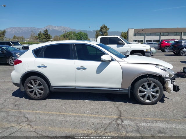 JN1BJ0RPXHM389453 Infiniti QX50