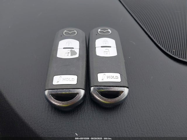 JM3KE2DY9G0668029 Mazda py