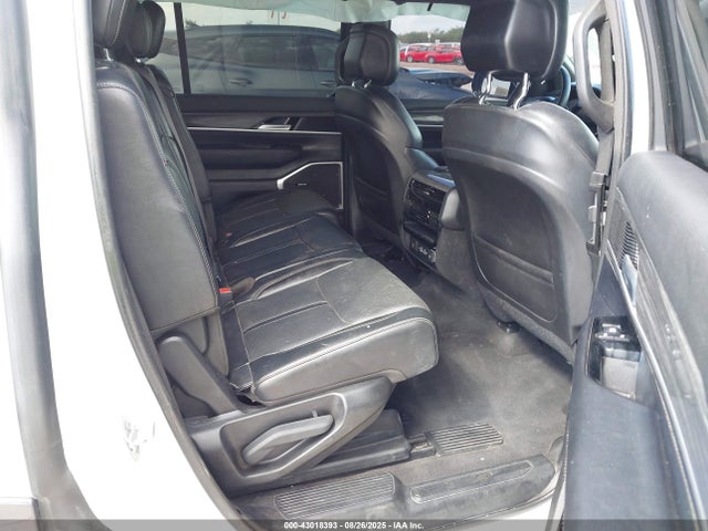 1C4SJUBT6NS181301 Jeep Wagoneer Series Ii 4x2