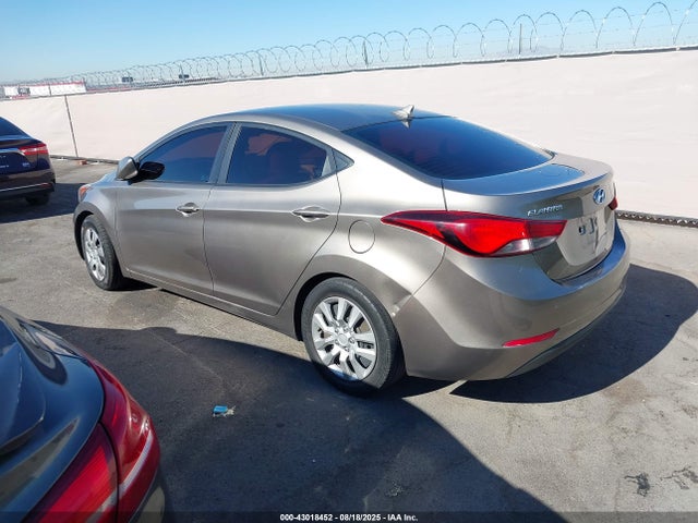 Hyundai dohc mpi nu 2015 5NPDH4AE1FH628575 Image 3