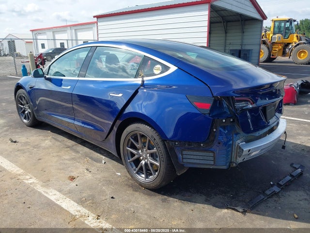 2018 TESLA MODEL 3 5YJ3E1EB4JF146483 Photo 2