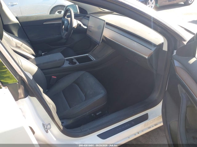2021 TESLA MODEL 3 5YJ3E1EB8MF064986 Photo 4