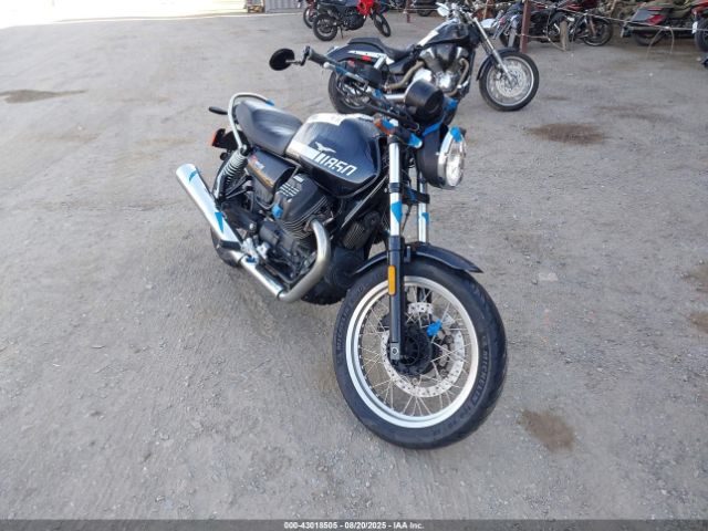 2023 MOTO GUZZI V7 ZGUKZUB05PM000675