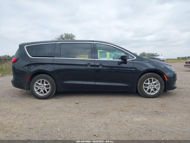 Chrysler 2024 2024 2C4RC1CG1RR186597 Image 14